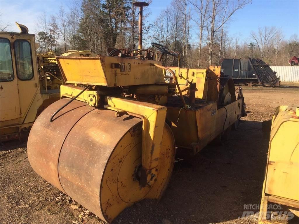 Koehring S812A Enkelt tromle