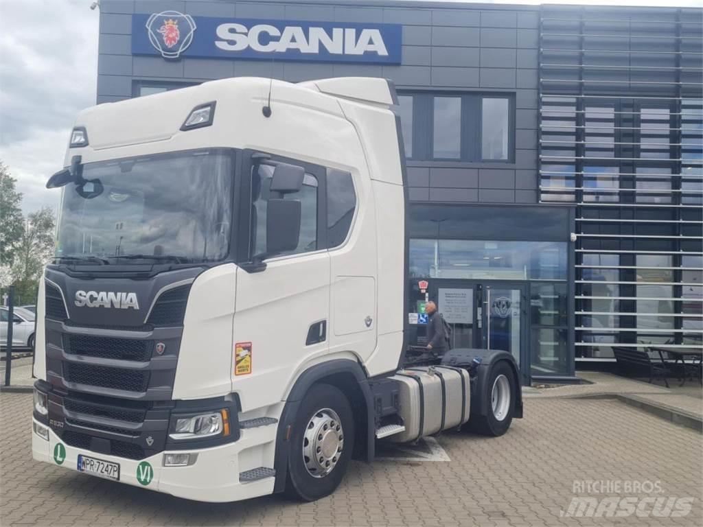 Scania R530 V8 Trækkere
