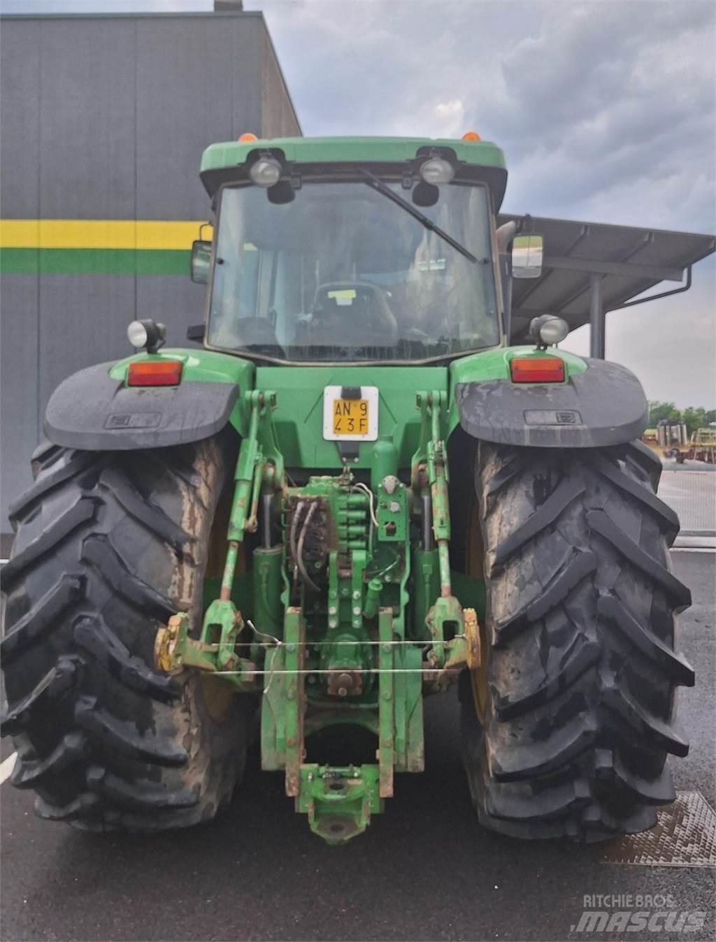 John Deere 8320 Traktorer