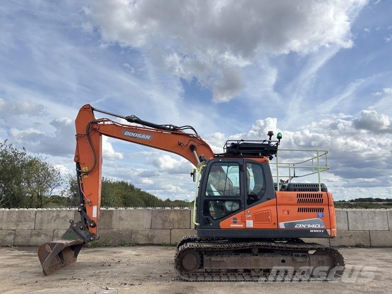 Doosan DX140LC-5 Gravemaskiner på larvebånd