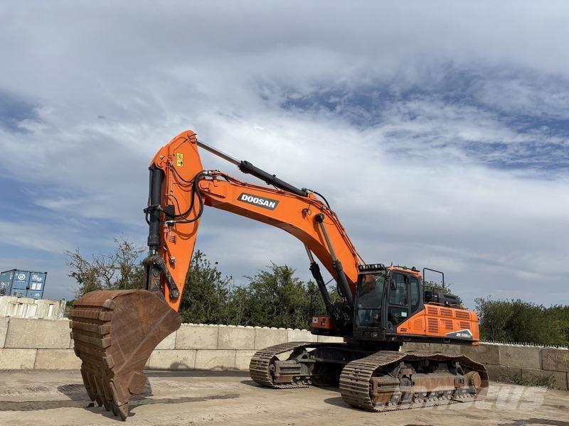 Doosan DX530LC-7 Gravemaskiner på larvebånd