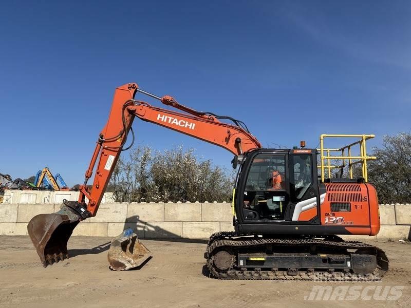 Hitachi ZX130 Gravemaskiner på larvebånd