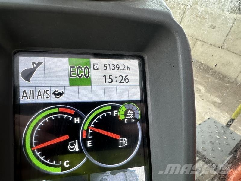 Hitachi ZX130 Gravemaskiner på larvebånd