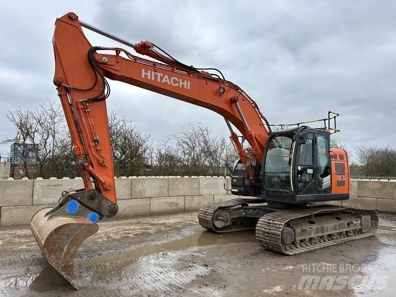 Hitachi ZX225USLC-6 Gravemaskiner på larvebånd