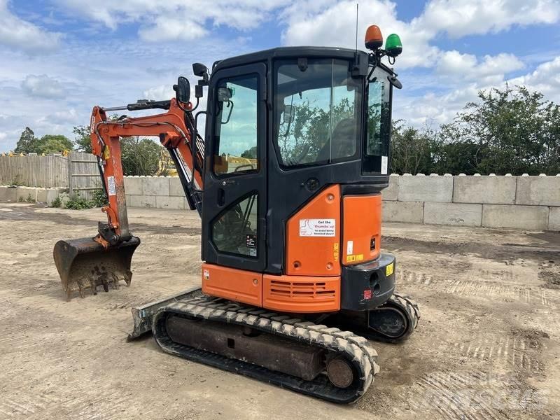 Hitachi ZX26U-5A CR Gravemaskiner på larvebånd