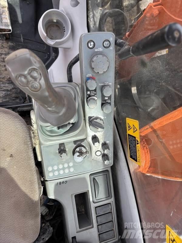 Hitachi ZX85US-5A Gravemaskiner med lang gravebom