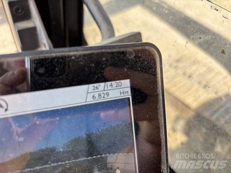 JCB 220X L 4F Gravemaskiner på larvebånd