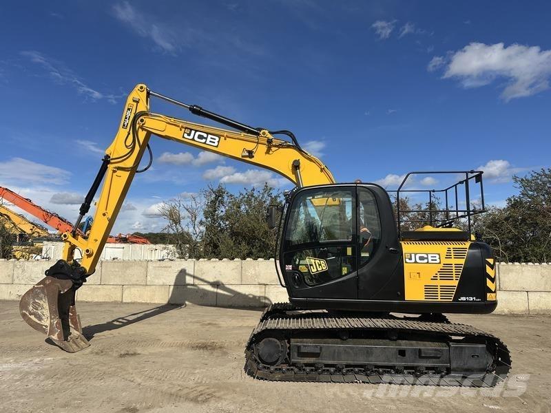 JCB JS131 LC Gravemaskiner på larvebånd