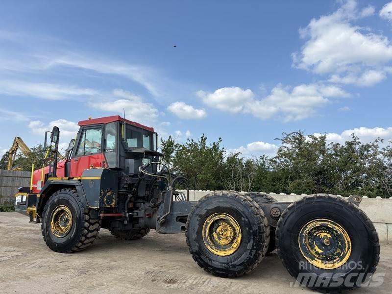 Komatsu HM300-1 Terrængående lastbiler