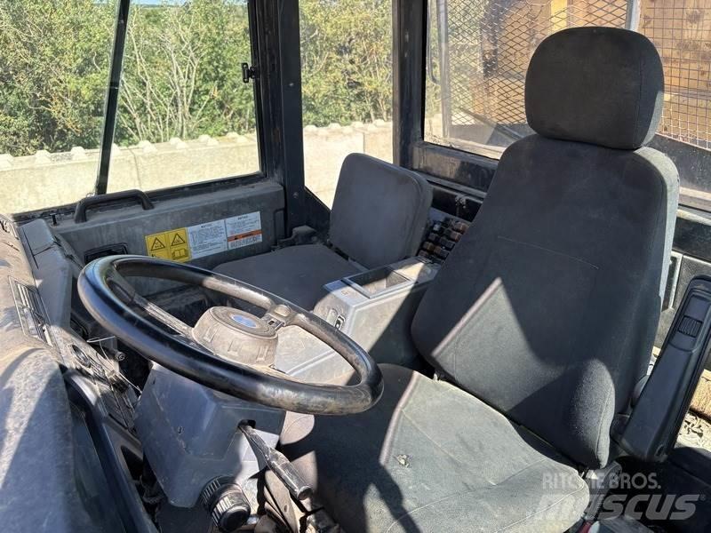 Komatsu HM300-1 Terrængående lastbiler