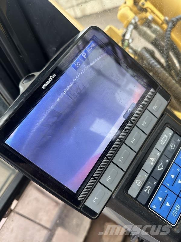 Komatsu PC490 LC-10 Gravemaskiner på larvebånd