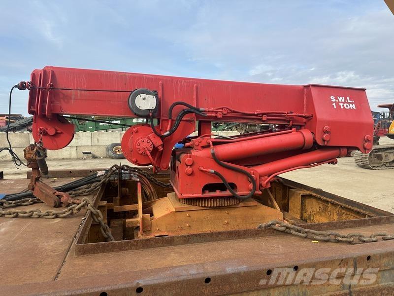 TMC Grove M977 Andre kraner