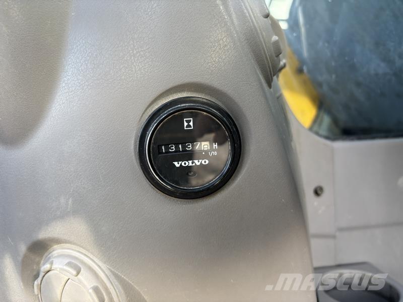 Volvo ECR235 DL Gravemaskiner på larvebånd