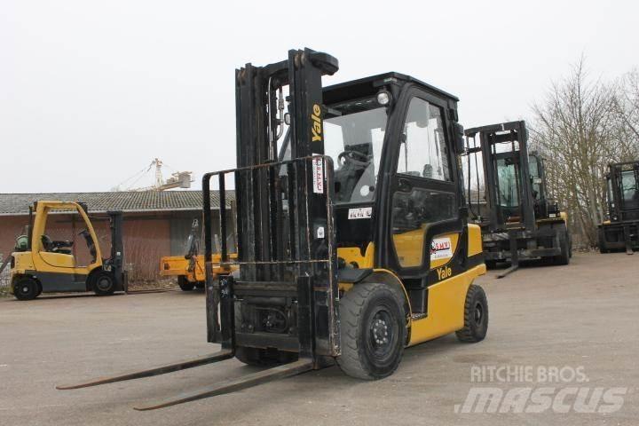 Yale GDP25VX Gaffeltrucks - andre