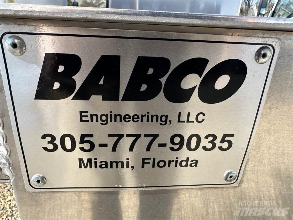  BABCO 14 Foot Andre lastbiler