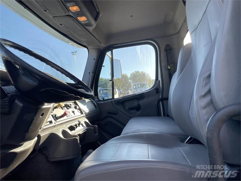 Freightliner 114SD Andre lastbiler