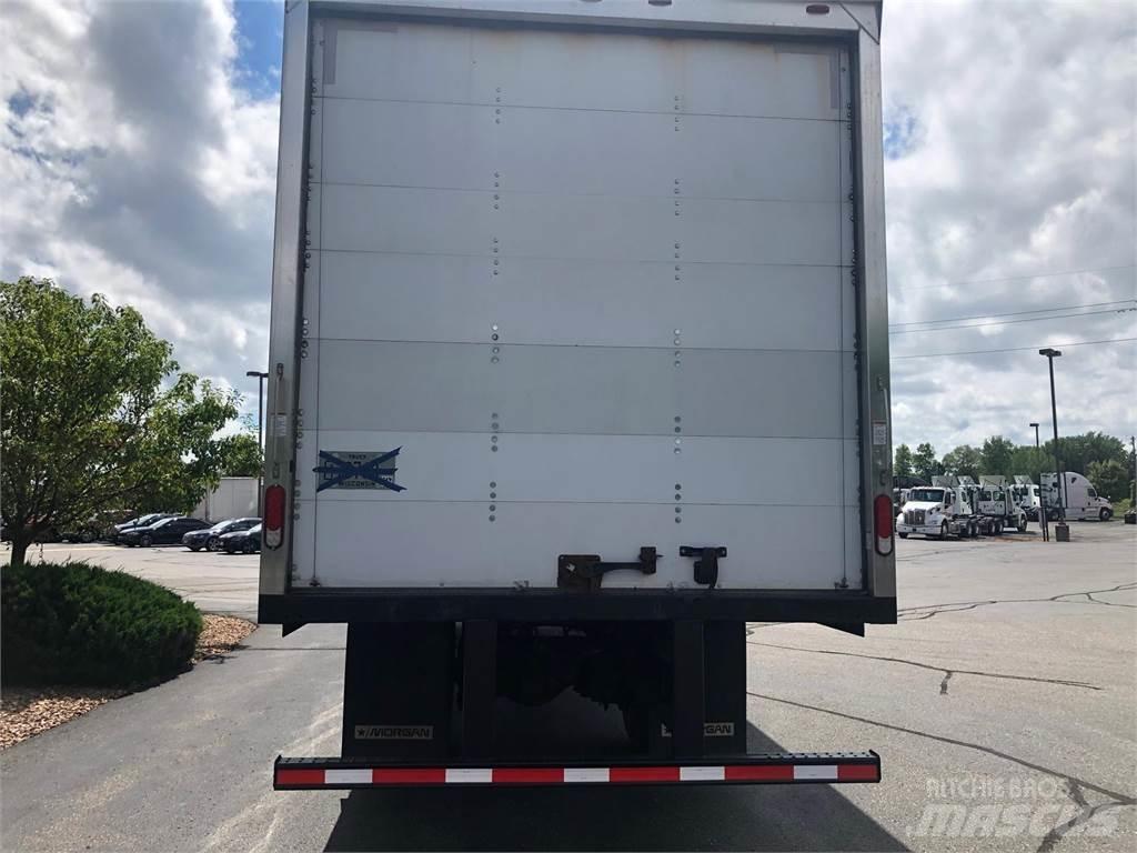 Freightliner M2 106 Fast kasse