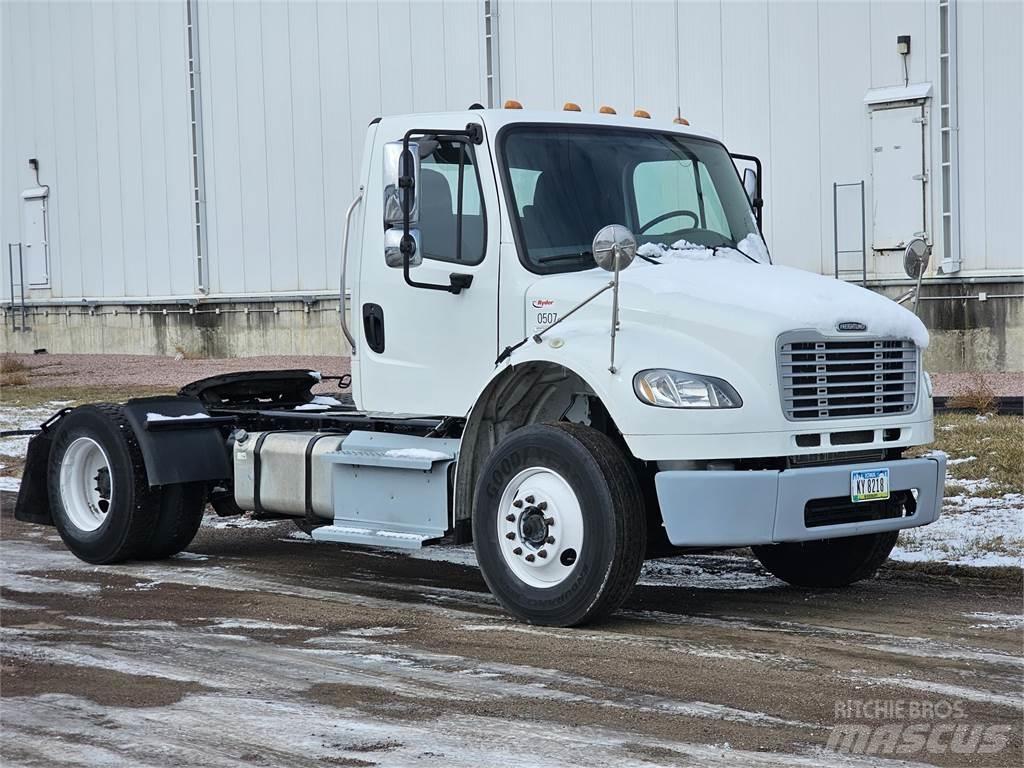 Freightliner M2 106 Trækkere