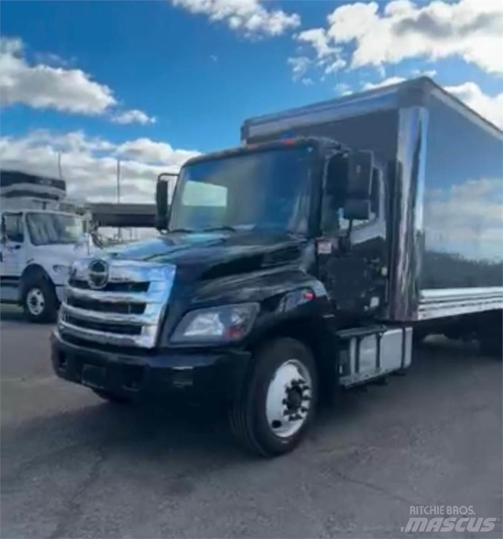 Hino 268A Fast kasse