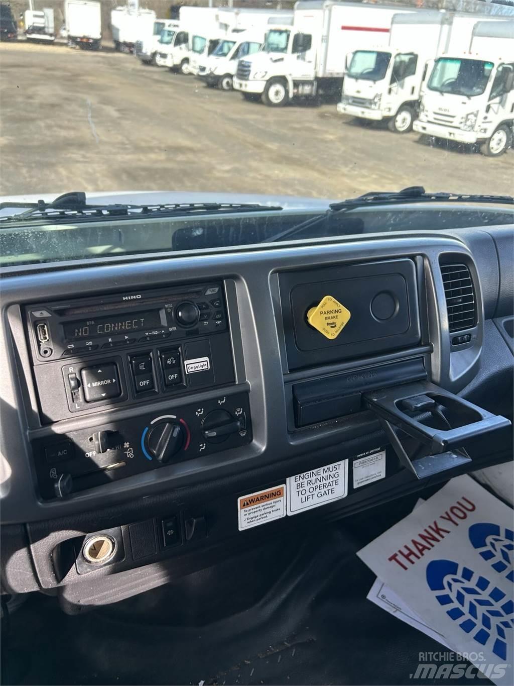 Hino 268A Fast kasse