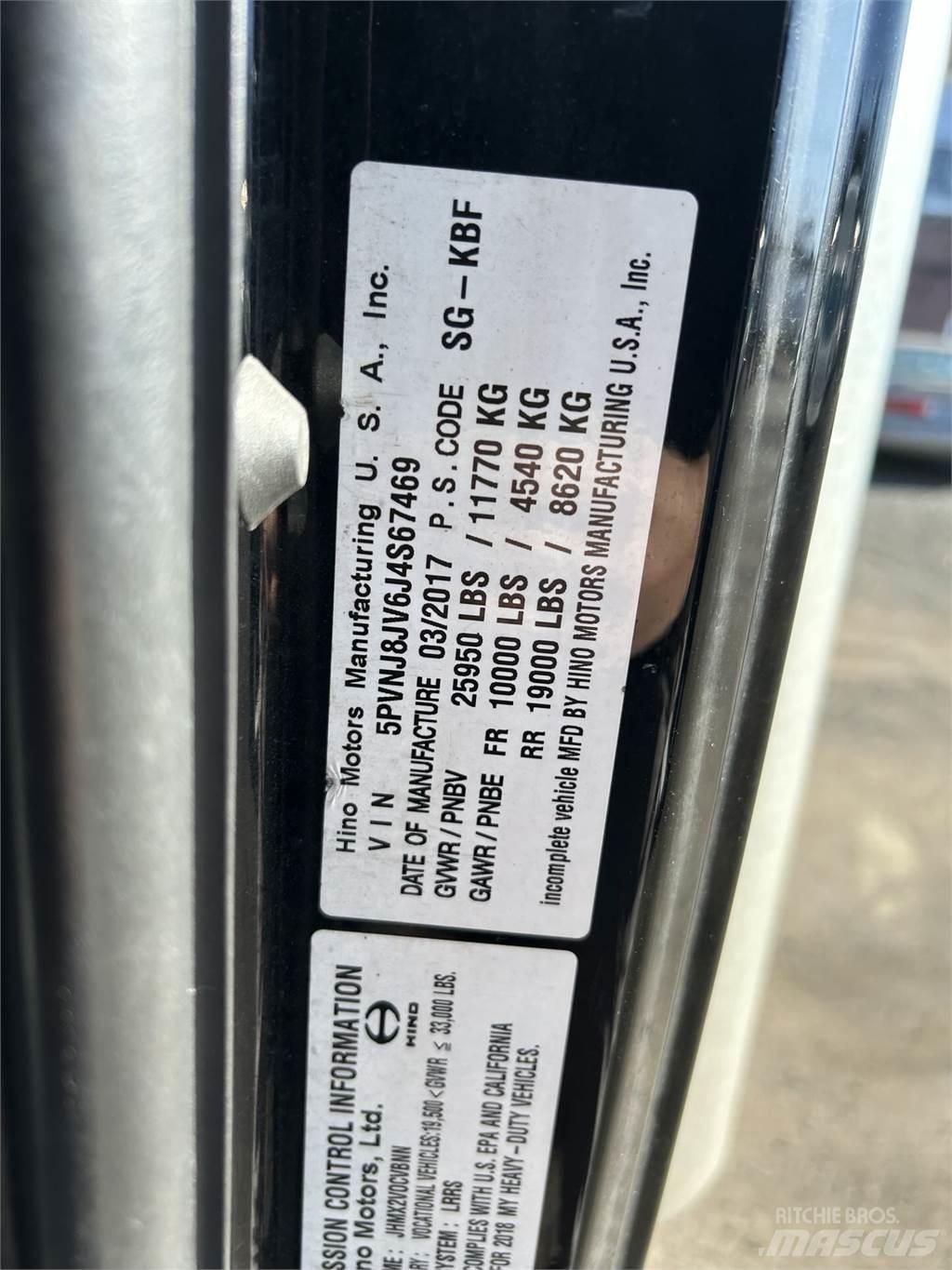 Hino 268A Fast kasse