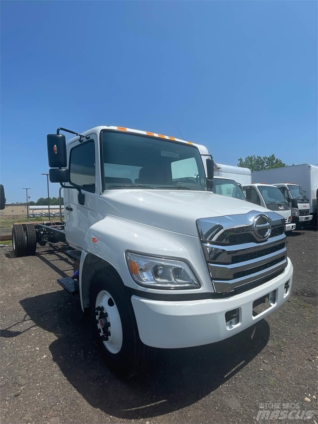 Hino L6 Fast kasse