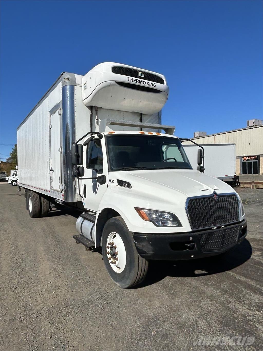 International MV607 Fast kasse