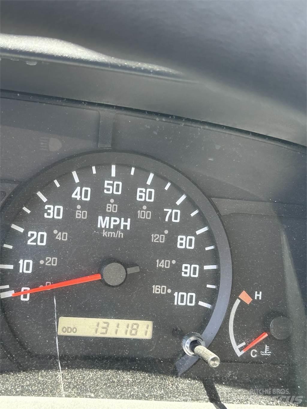 Isuzu NPR Fast kasse