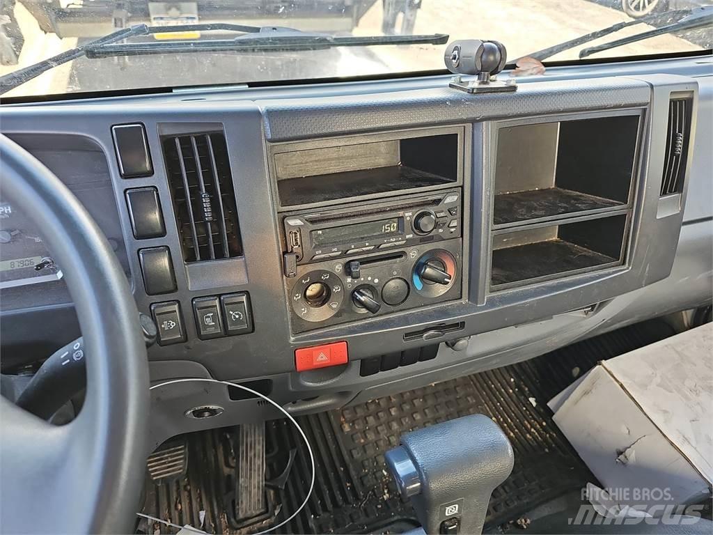 Isuzu NPR HD Fast kasse