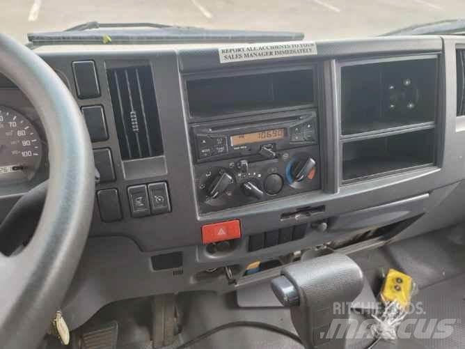 Isuzu NPR HD EFI 14' Lastbiler med tip