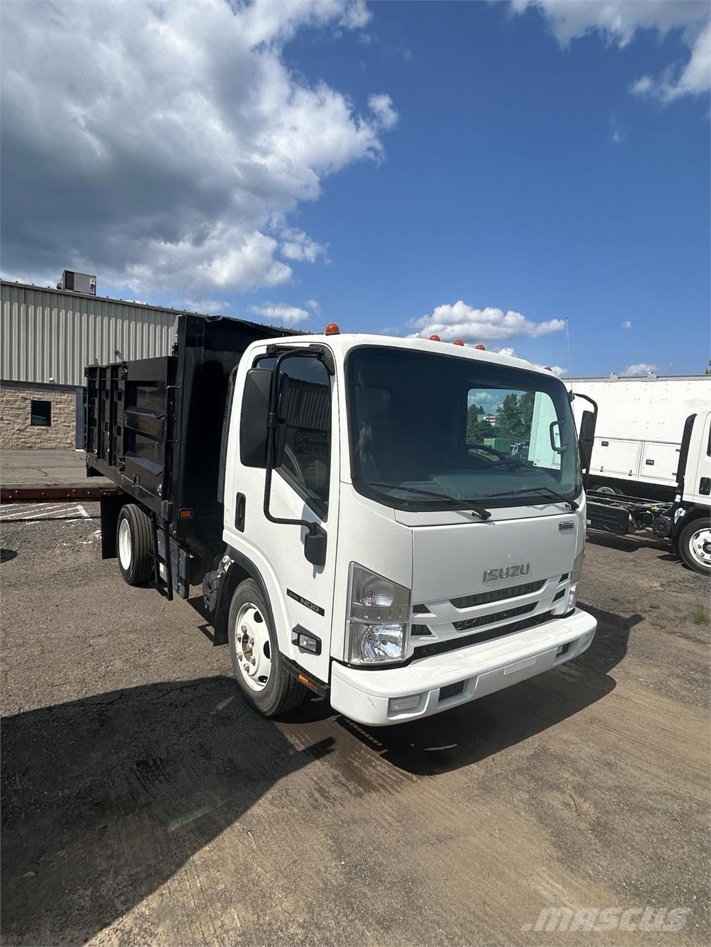 Isuzu NQR Lastbiler med tip