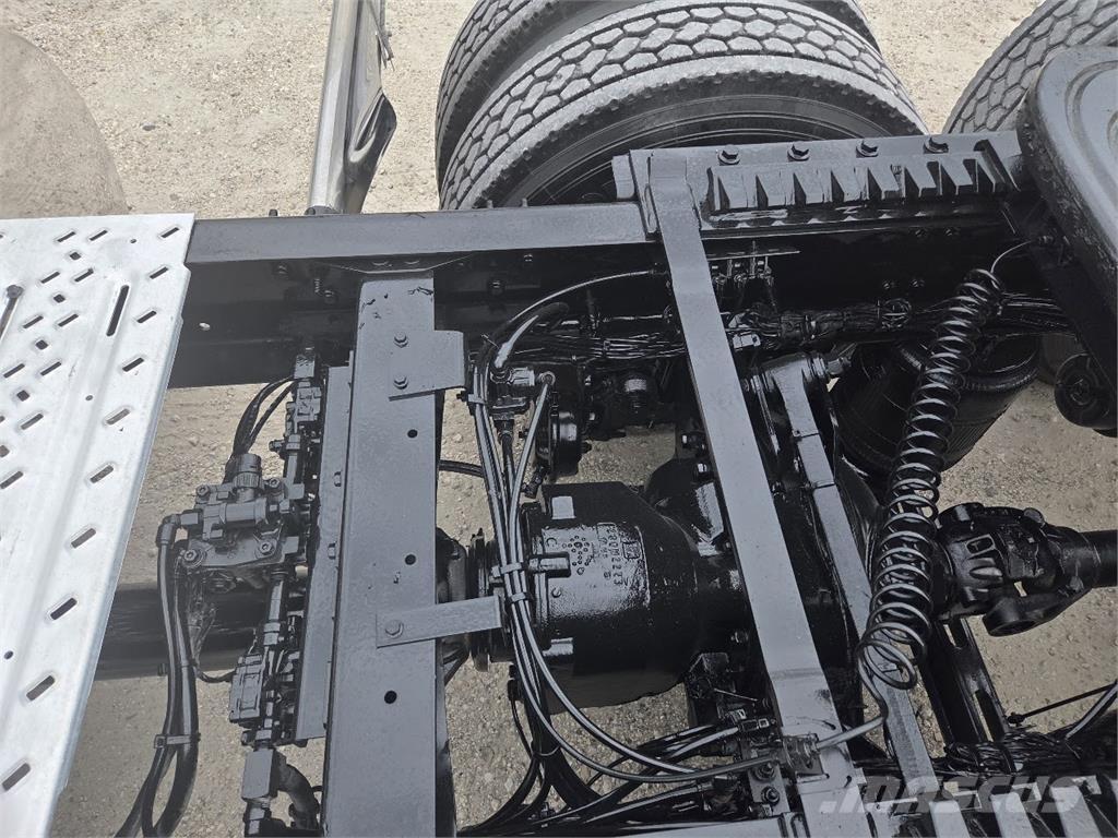 Mack AN64T Trækkere