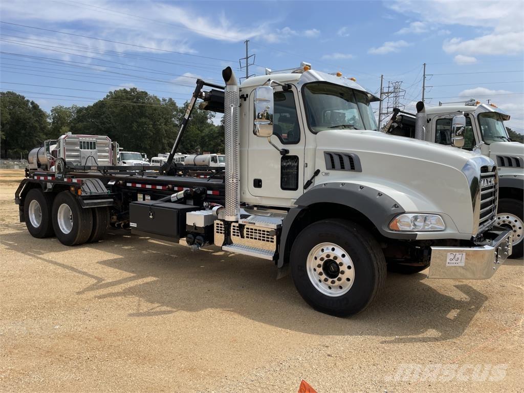 Mack GR64B Andre lastbiler
