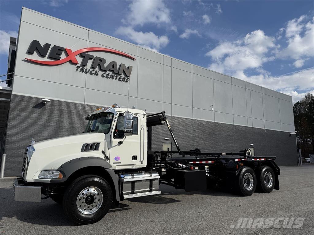 Mack GR64BR Andre lastbiler