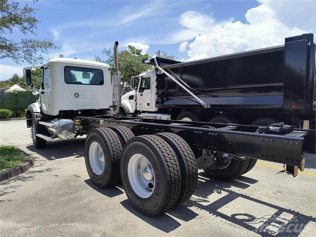 Mack GR64BX Betonbiler