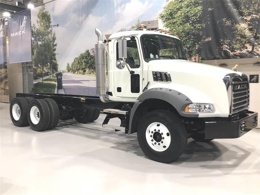 Mack GR64BX Betonbiler