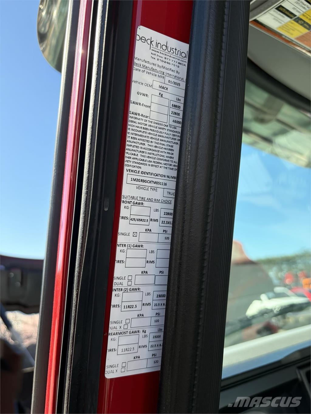 Mack GR64FR Betonbiler