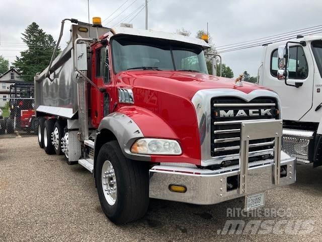 Mack GU800 Chassis