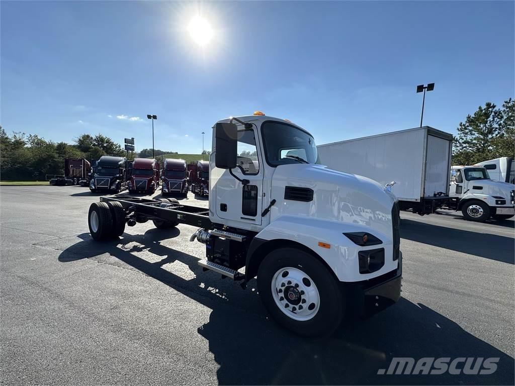 Mack MD6 42R Lastbiler med tip