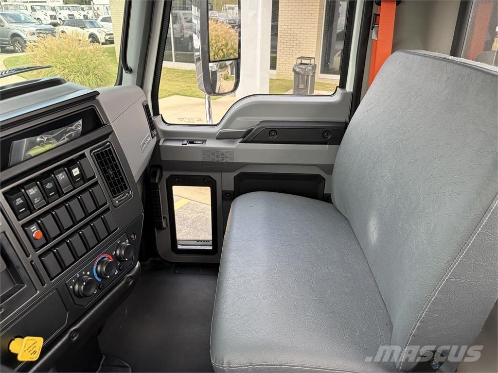 Mack MD6 42R Andre lastbiler