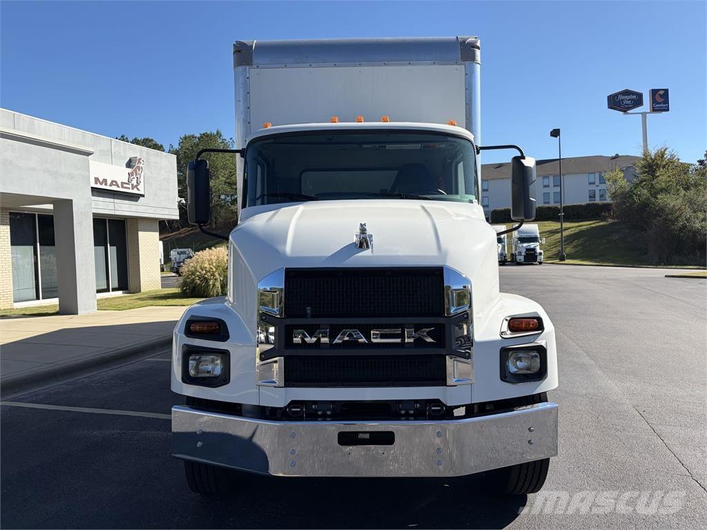 Mack MD6 42R Fast kasse