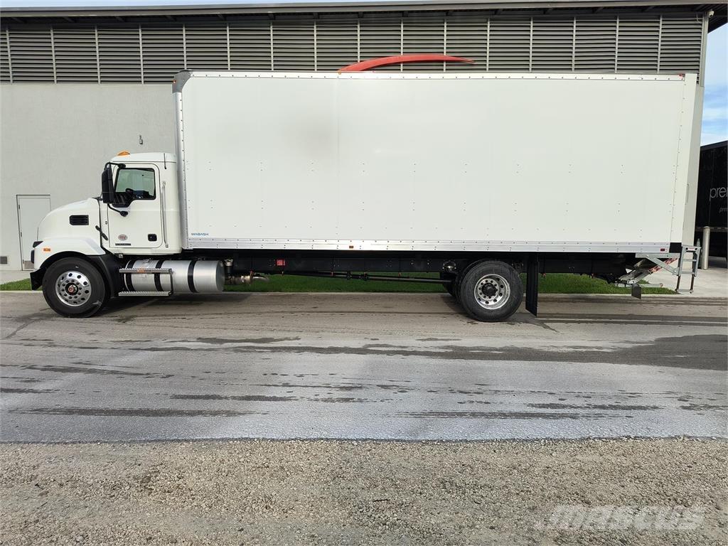 Mack MD6 42R Fast kasse