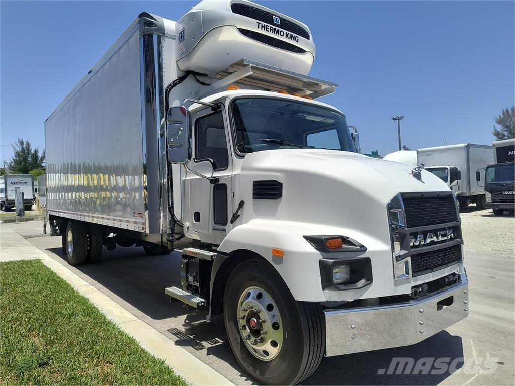 Mack MD6 42R Fast kasse