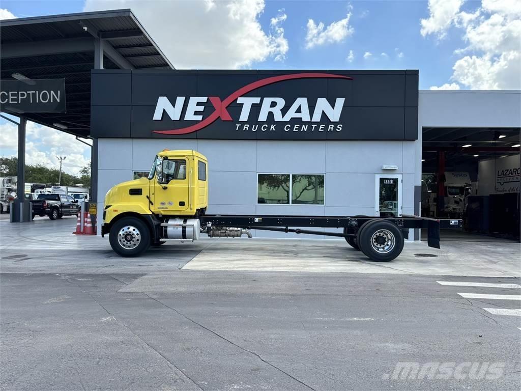 Mack MD7 42R Skovbrug - Andet