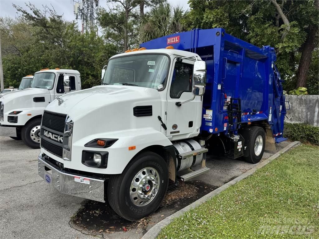 Mack MD7 42R Andre lastbiler