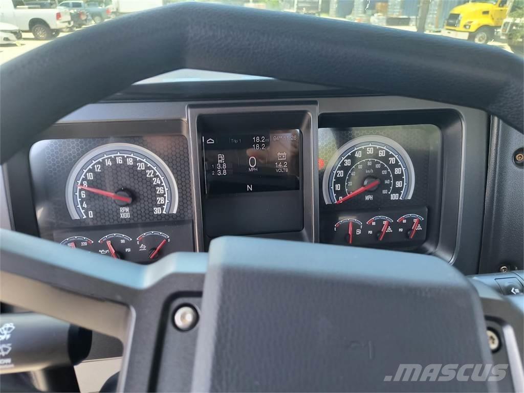 Mack MD7 42R Lastbiler med tip