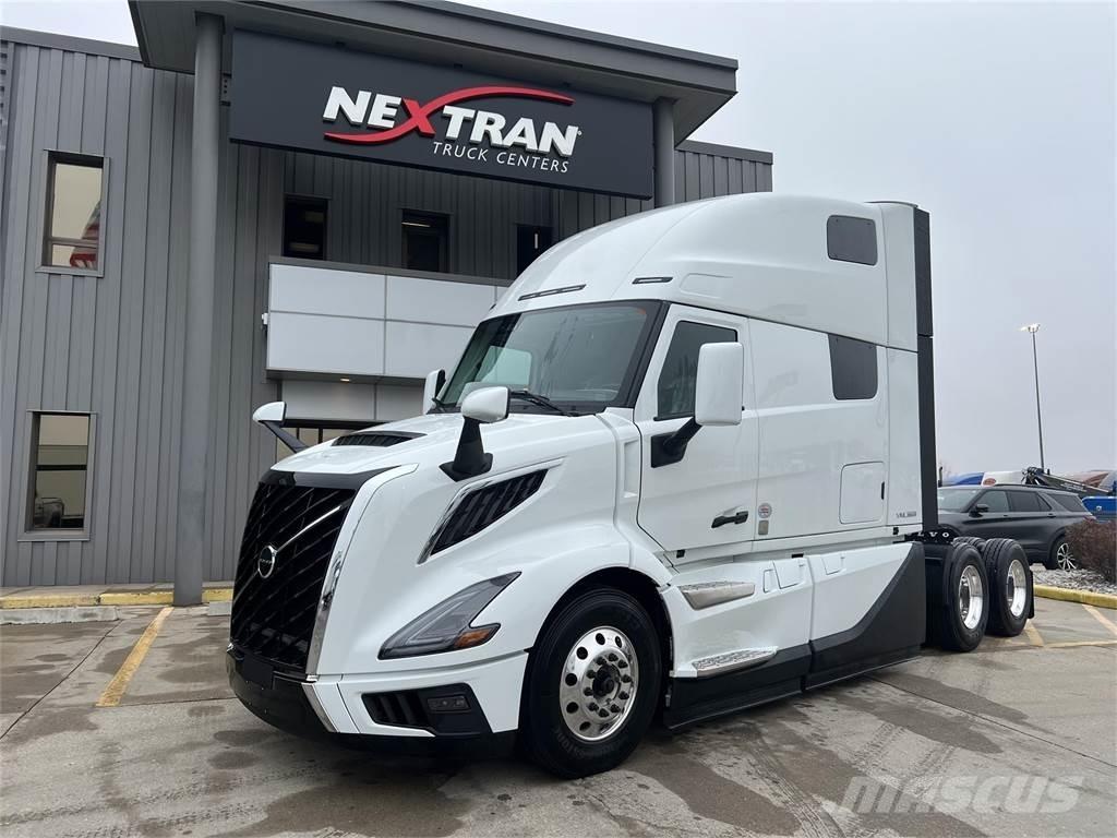 Volvo NEW VNL860 Trækkere