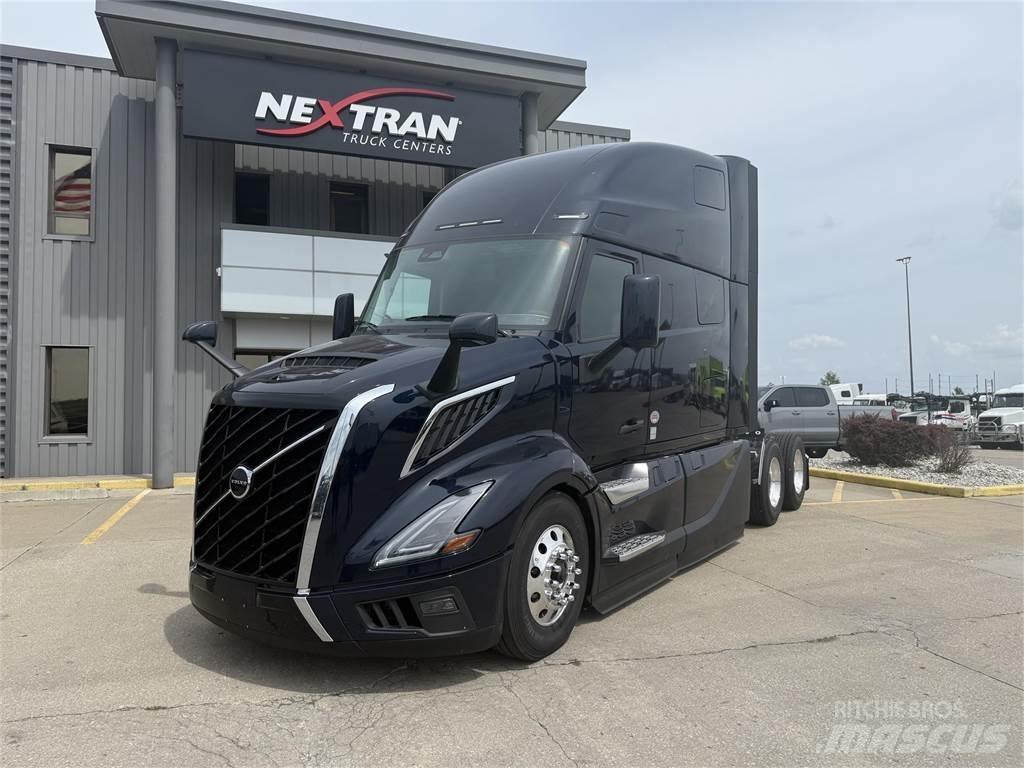 Volvo NEW VNL860 Trækkere
