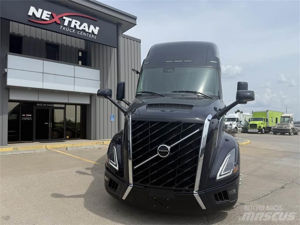 Volvo NEW VNL860 Trækkere