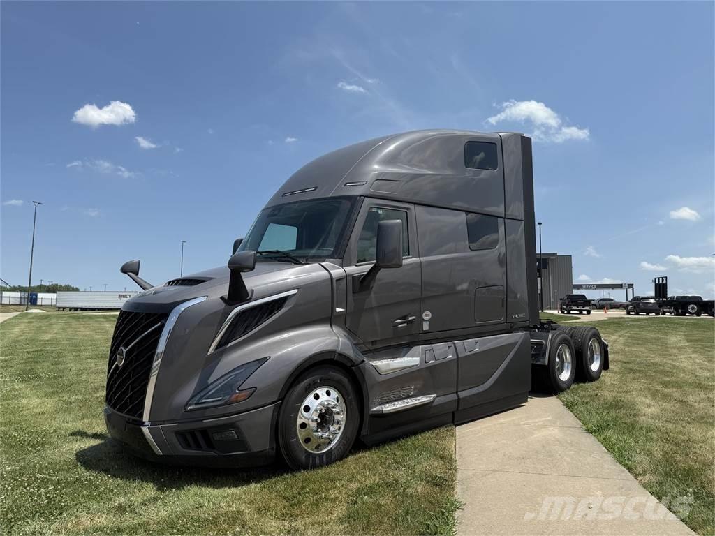 Volvo NEW VNL860 Trækkere
